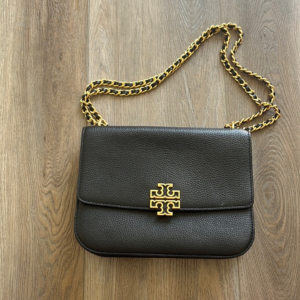 Tory Burch Black Pebbled Leather Chain Shoulder Bag with Gold Logo